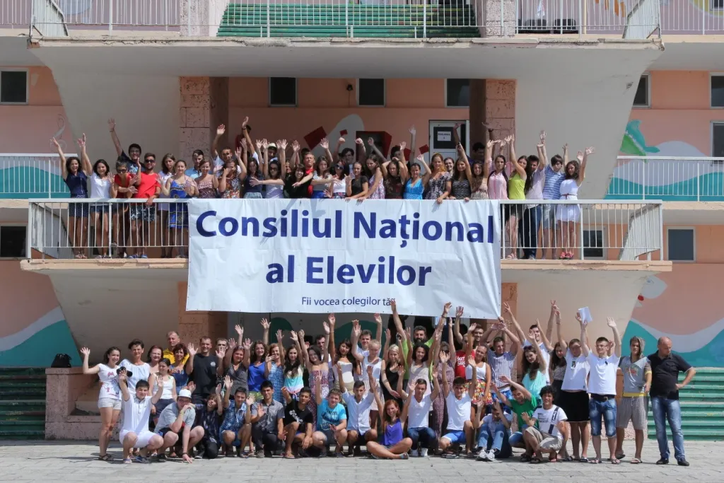 Consiliul Național al Elevilor protestează: Nu vrem evaluări mai ușoare, vrem evaluări reale! #foaiagoală.”