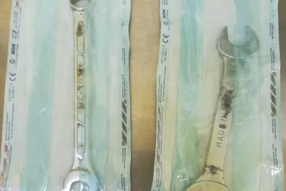Medicii ortopezi de la spitalul din Slobozia operează cu scule ruginite
