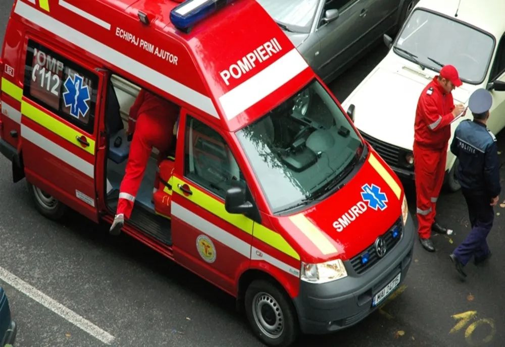 Accident  la Urziceni. Trei persoane au avut nevoie de îngrijiri medicale