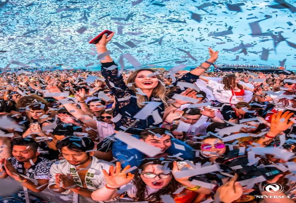 NEVERSEA anunță o nouă campanie - “STUDENT DE 10” 