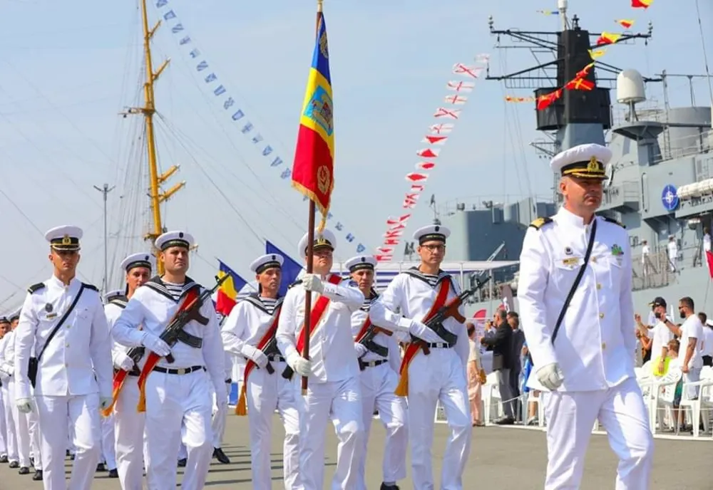 Tensiuni în coaliție - șeful UDMR nu a dat ochii cu Iohannis la Ziua Marinei. Ciolacu, absent și el