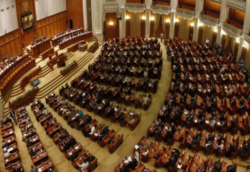 Parlamentarii noștri, invidioși pe salariile demnitarilor din UE - Ce bani încasează lunar politicienii din alte state