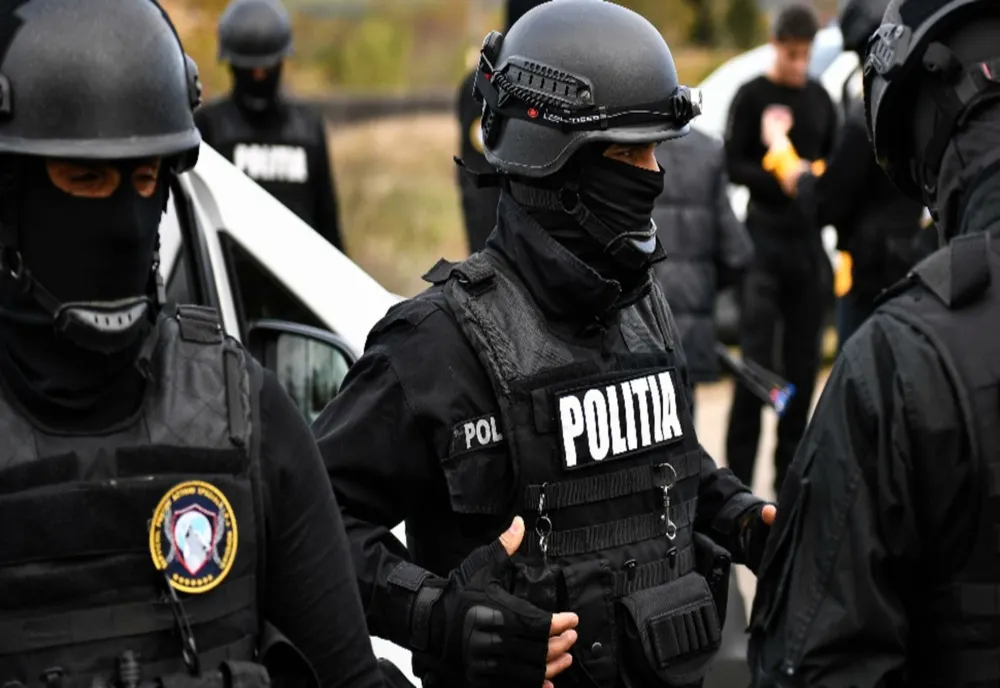 Percheziții de amploare în Ialomița, într-un dosar de pornografie infantilă și trafic de minori