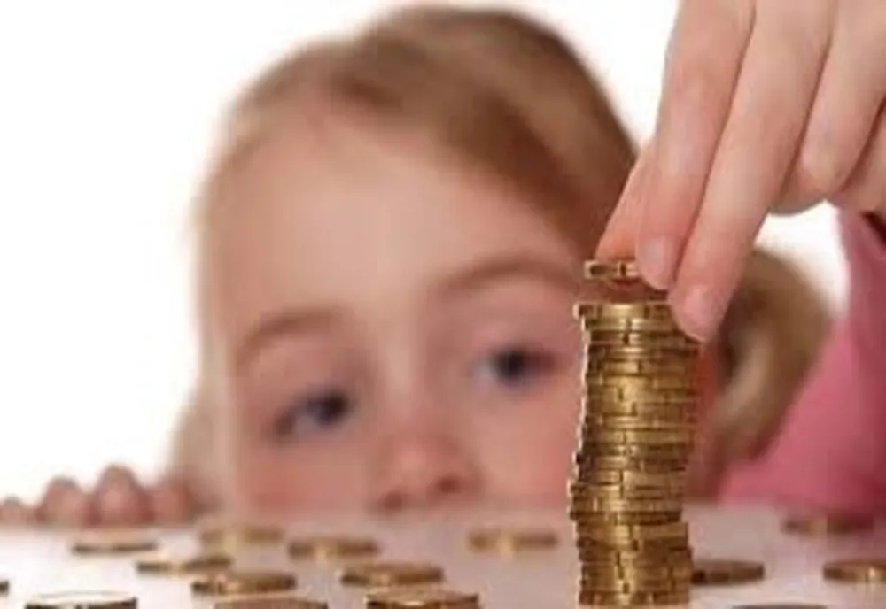 SURSE: Cresc alocațiile copiilor la 255 de lei - Când intră în vigoare măsura pe care o va lua Guvernul