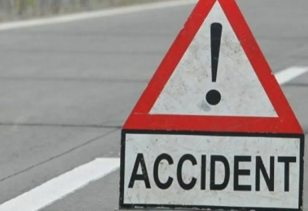 TIR răsturnat la intrare în Slobozia