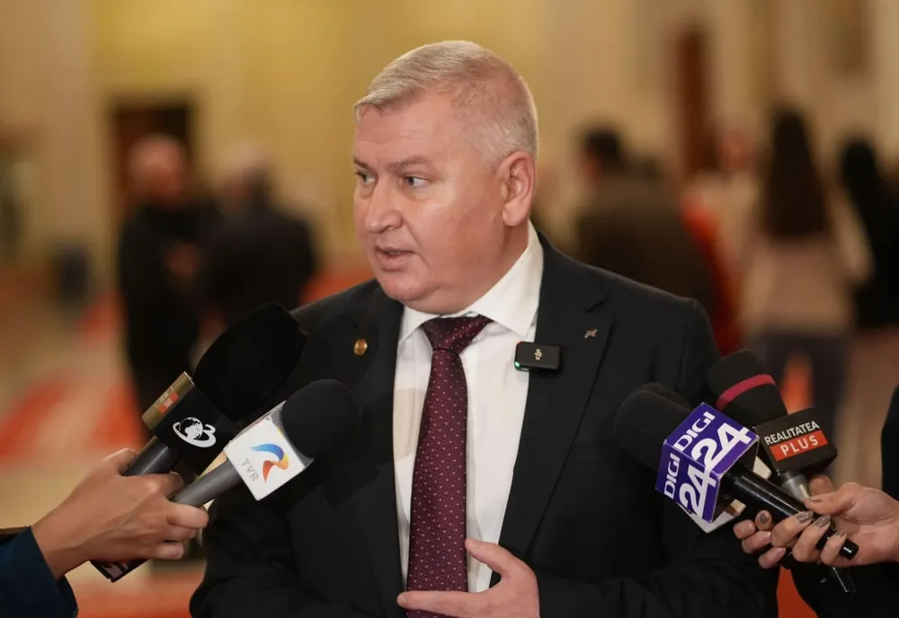 FLORIN ROMAN (PNL): MARCEL CIOLACU NU ARE NICI O JENĂ ÎN A FOLOSI INSTITUȚIILE STATULUI ÎN CAMPANIA ELECTORALĂ
