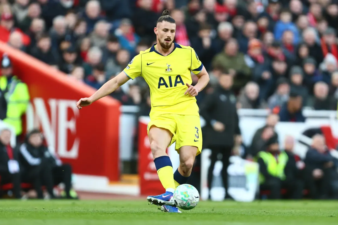 Transfer-bombă pentru Radu Drăgușin! Italienii anunță mutarea care îl face cel mai scump fundaș din istoria clubului
