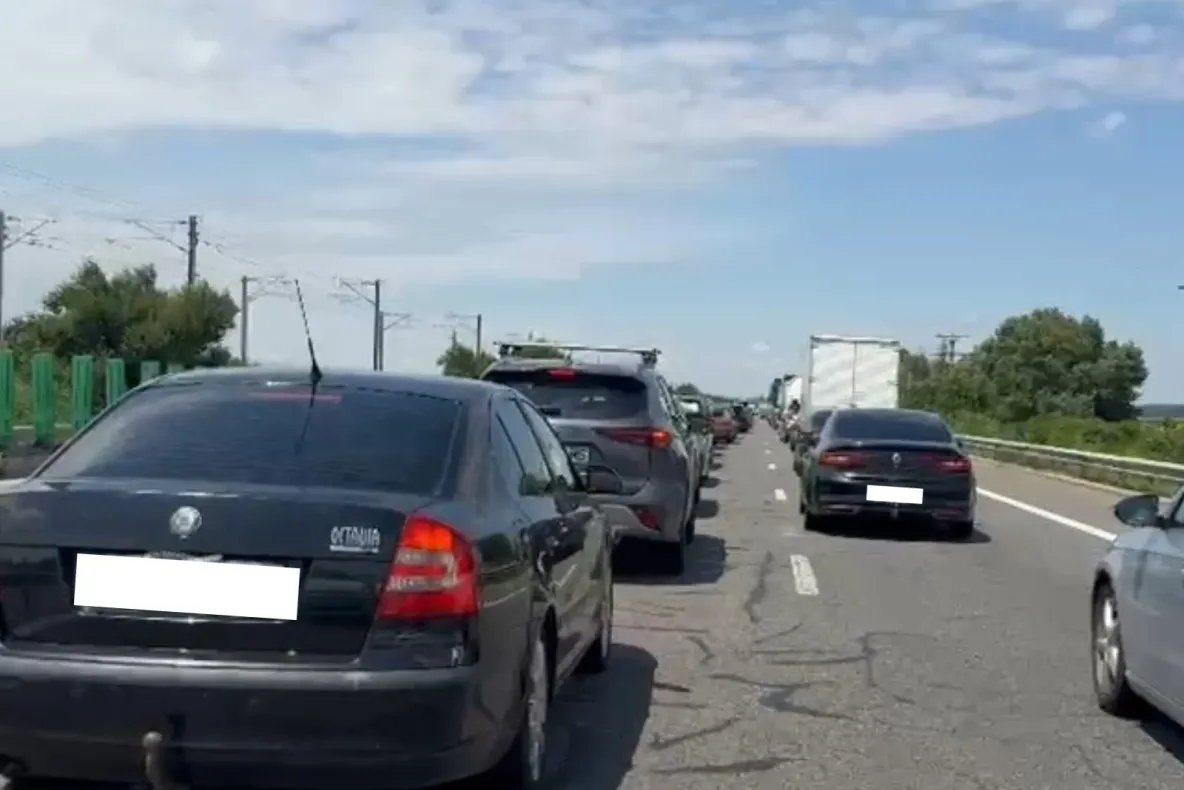 Carambol cu patru maşini pe Autostrada Soarelui, pe sensul spre Bucureşti