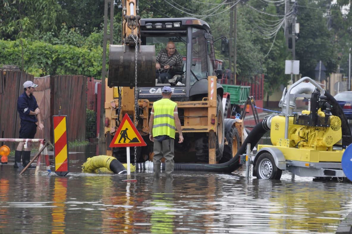 Senin de ape pe străzile oraşului Slobozia