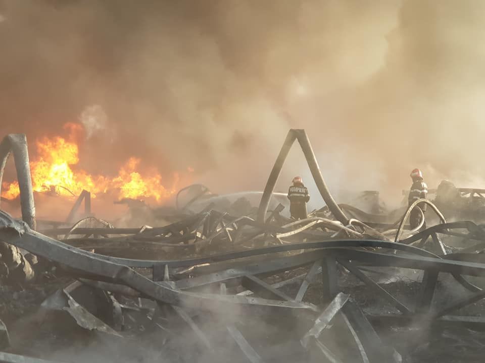 Dosar penal pentru distrugere în cazul incendiului de la Fierbinți