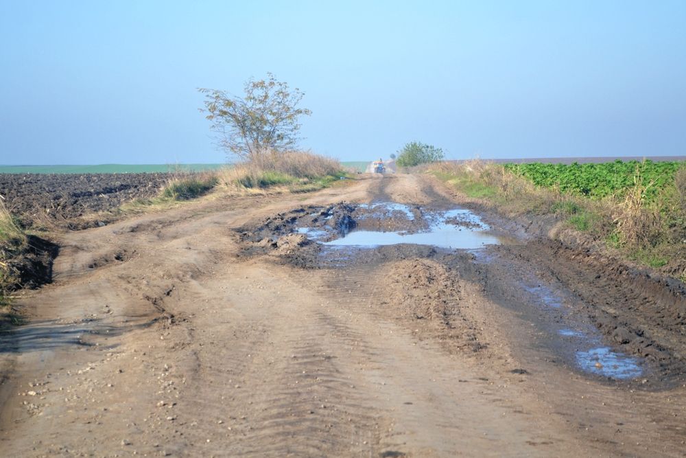 Consiliul Judeţean Ialomiţa contractează publicitate înainte de găsirea unui constructor