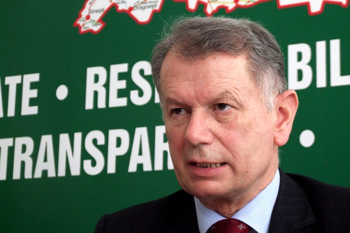 Fostul preşedinte al Consiliului Judeţean Ialomiţa şi trei subalterni, somaţi să achite un prejudiciu record!