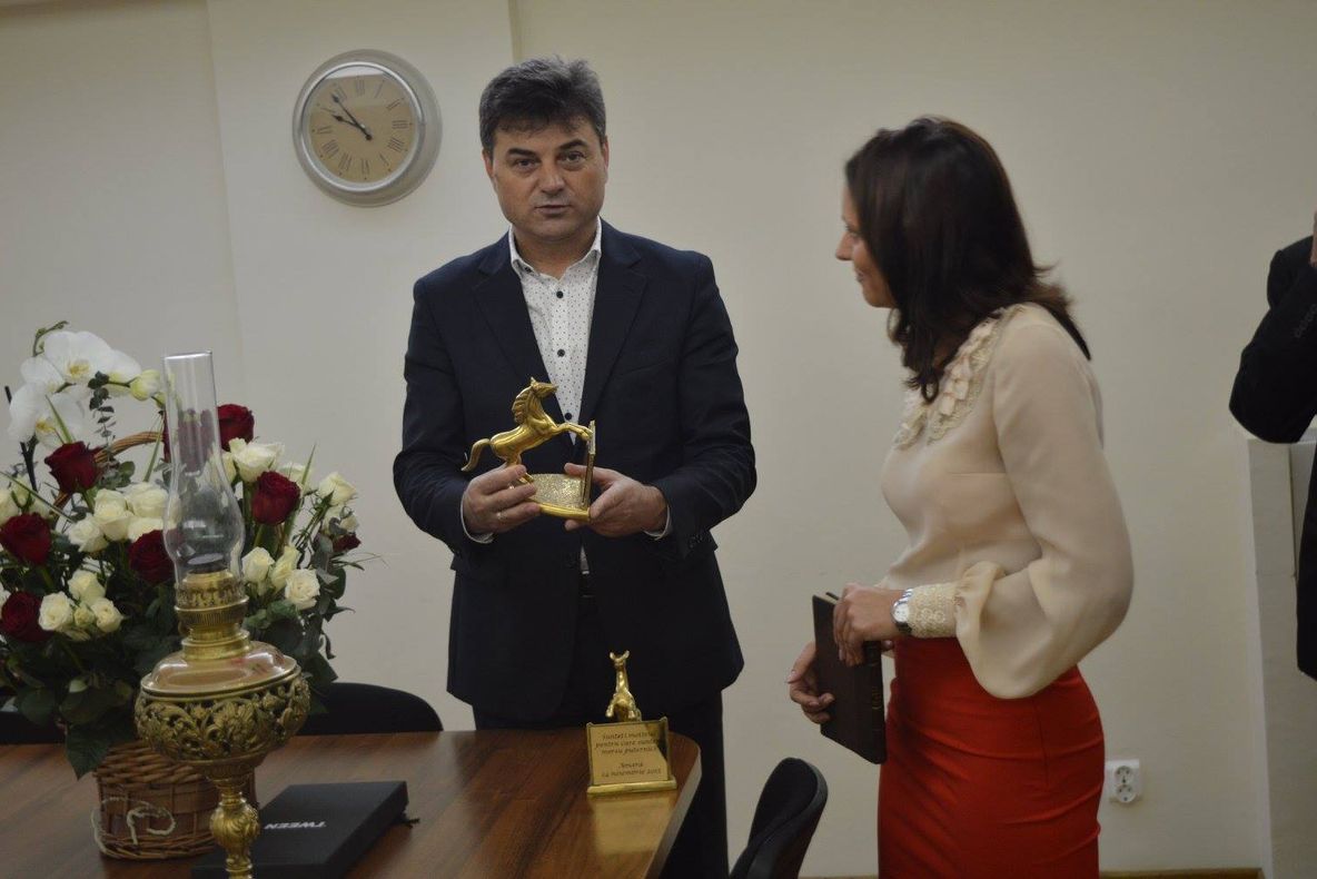 Firmele de consultanță fac treaba angajaților Consiliului Județean Ialomița