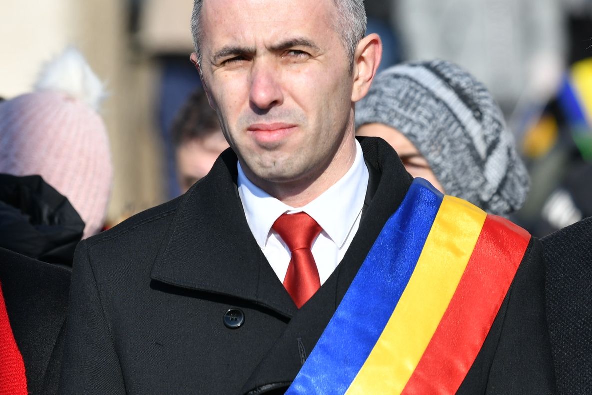 Salarizarea la Primăria Slobozia, piatra de moară la gâtul bugetului local