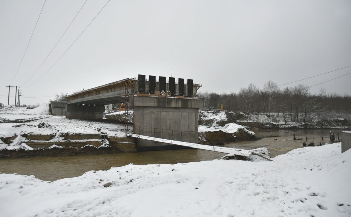 Ialomiţenii plătesc din bugetul judeţului creşterea salariilor în construcţii