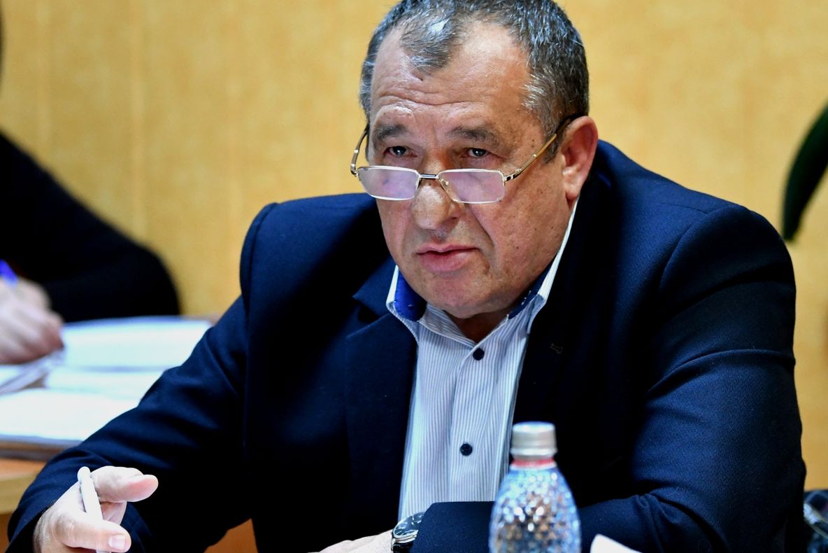 Consilierii PSD din Feteşti au explodat taxa lunară de salubritate