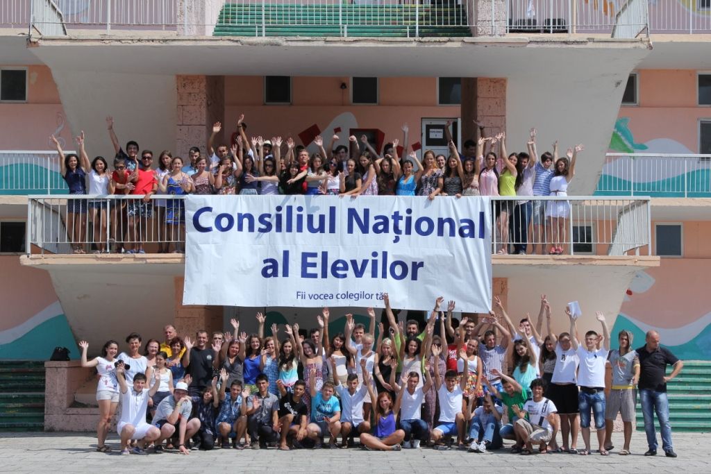 Consiliul Național al Elevilor protestează: Nu vrem evaluări mai ușoare, vrem evaluări reale! #foaiagoală.”