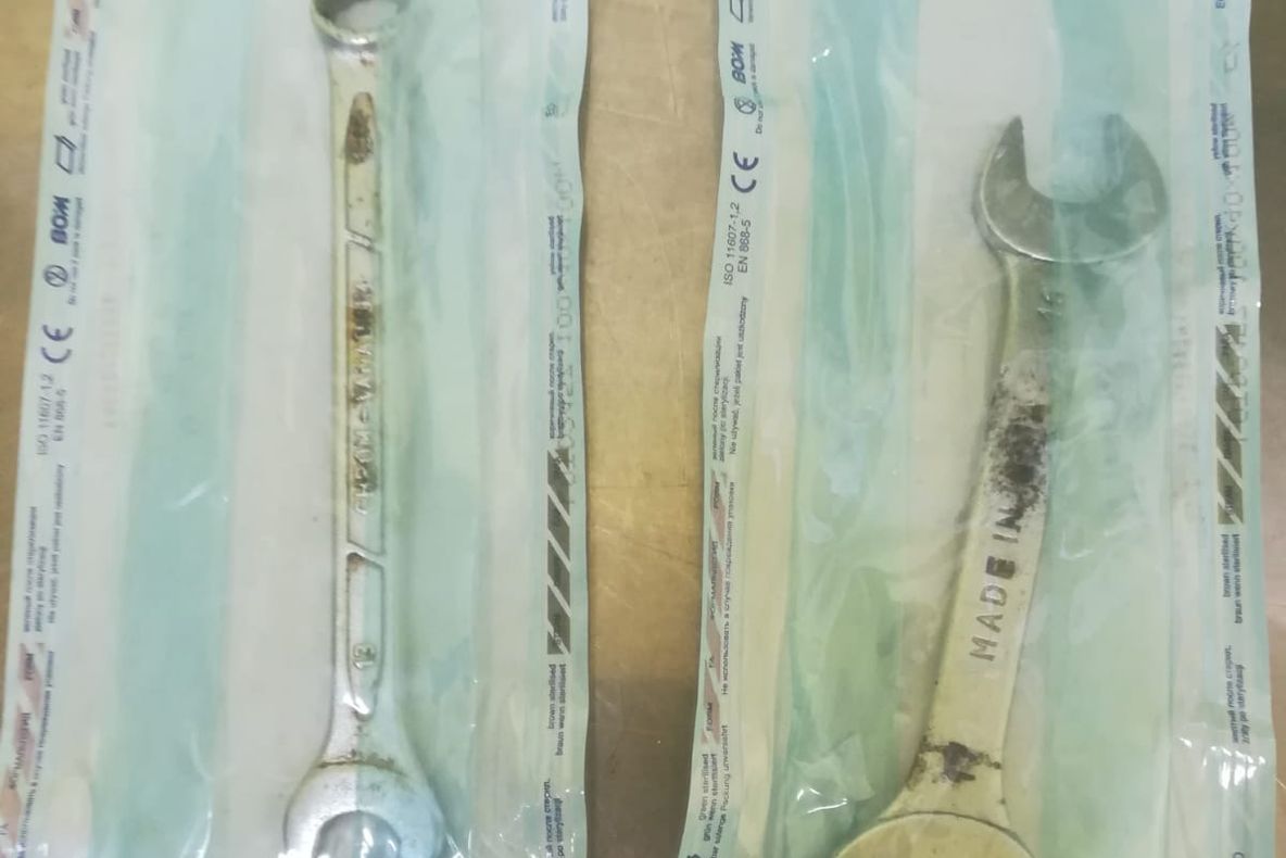 Medicii ortopezi de la spitalul din Slobozia operează cu scule ruginite