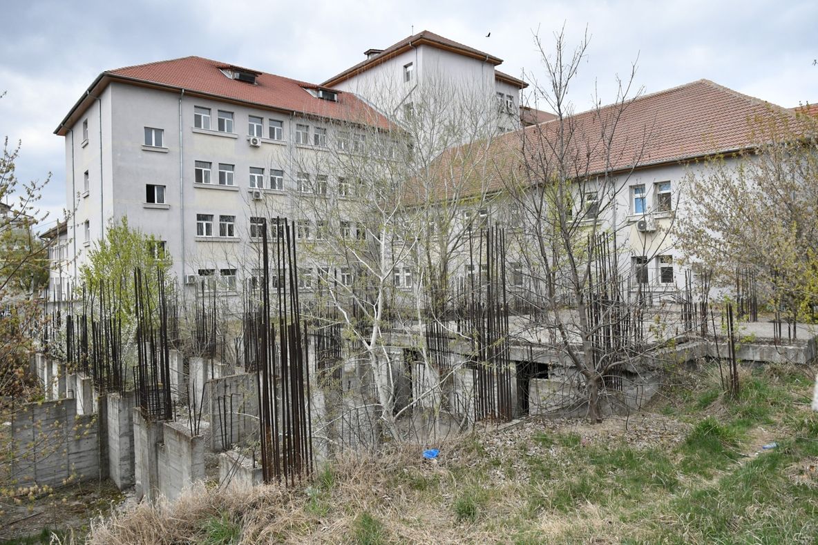 Spitalul din Feteşti se extinde pe morga abandonată printr-un proiect cu fonduri europene