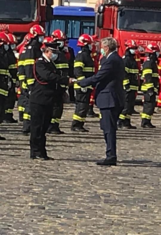 FOTO| Pompier ialomițean recompensat cu Emblema de Onoare