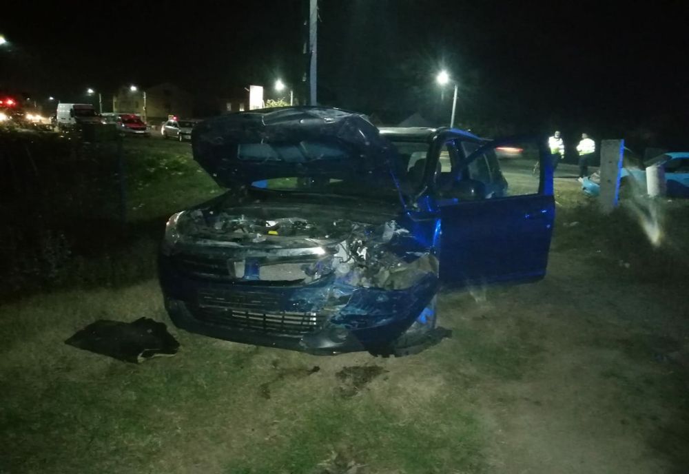 FOTO| Accident grav, după ce un un șofer a pierdut controlul mașinii