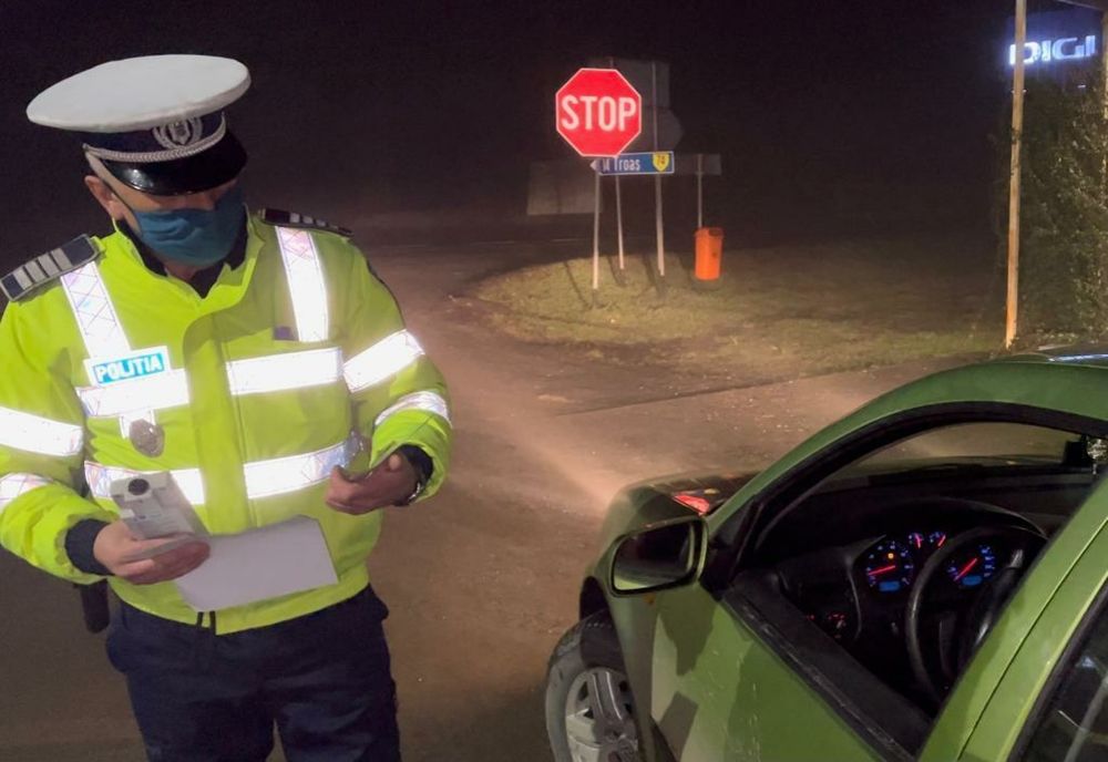 Peste 500 de persoane și 100 de autovehicule au fost verificate de polițiști în  ultimele 24 de ore