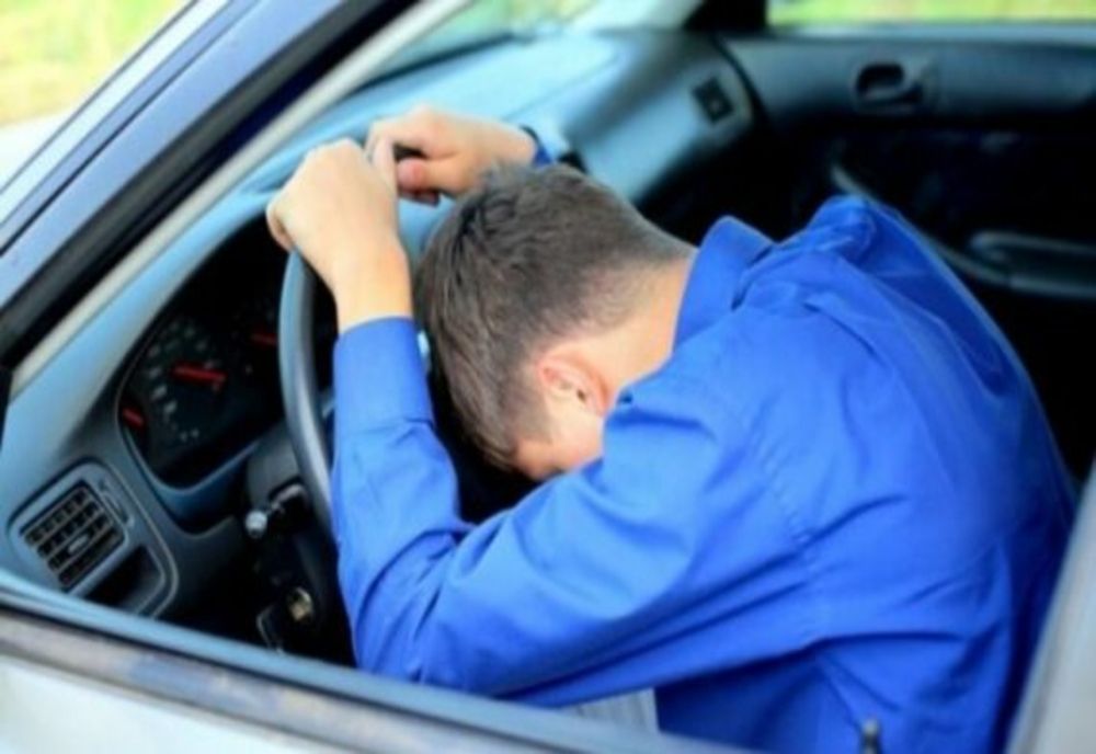 Accident provocat de un șofer beat și fără permis