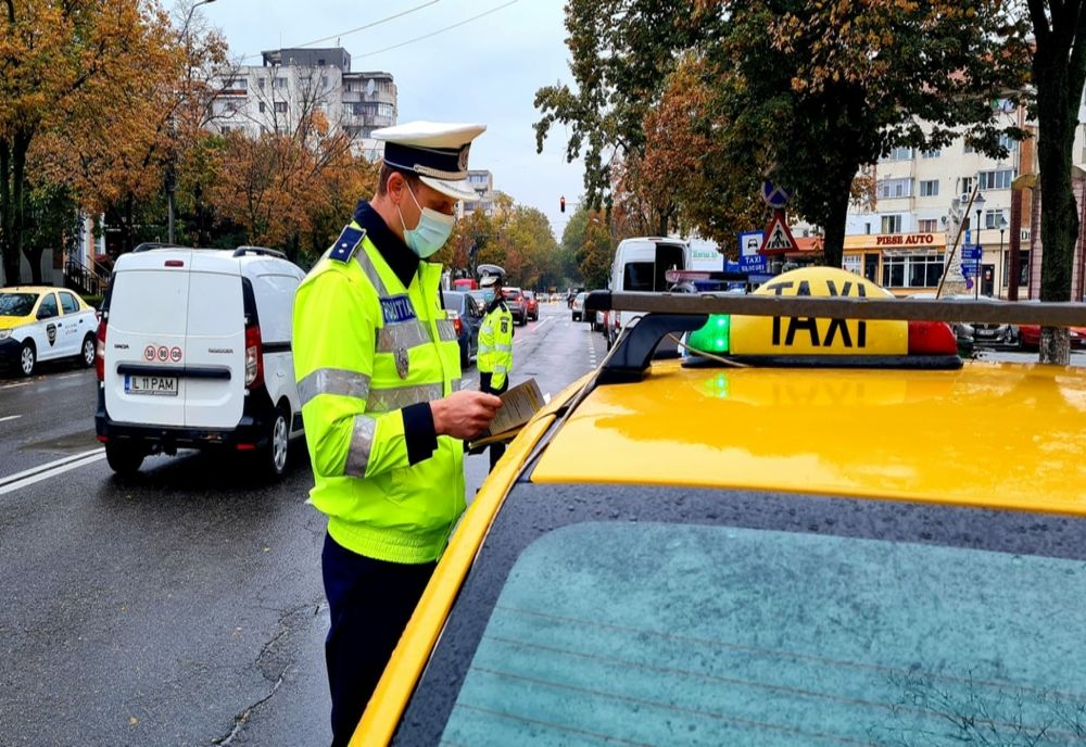 Taximetriștii în atenția polițiștilor. Amenzi pe bandă rulantă