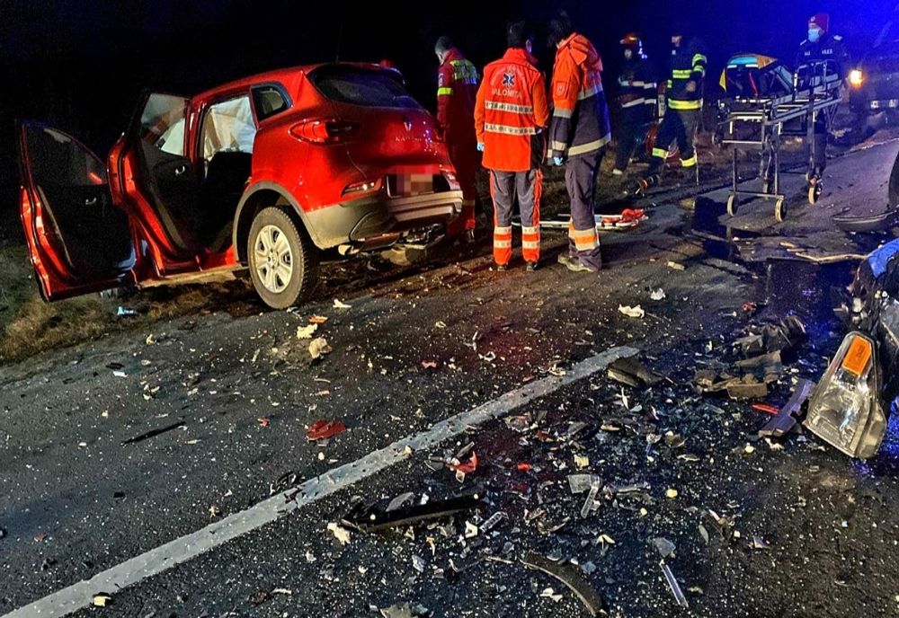 Accident teribil pe DN2. Au fost transportați de urgență la spital