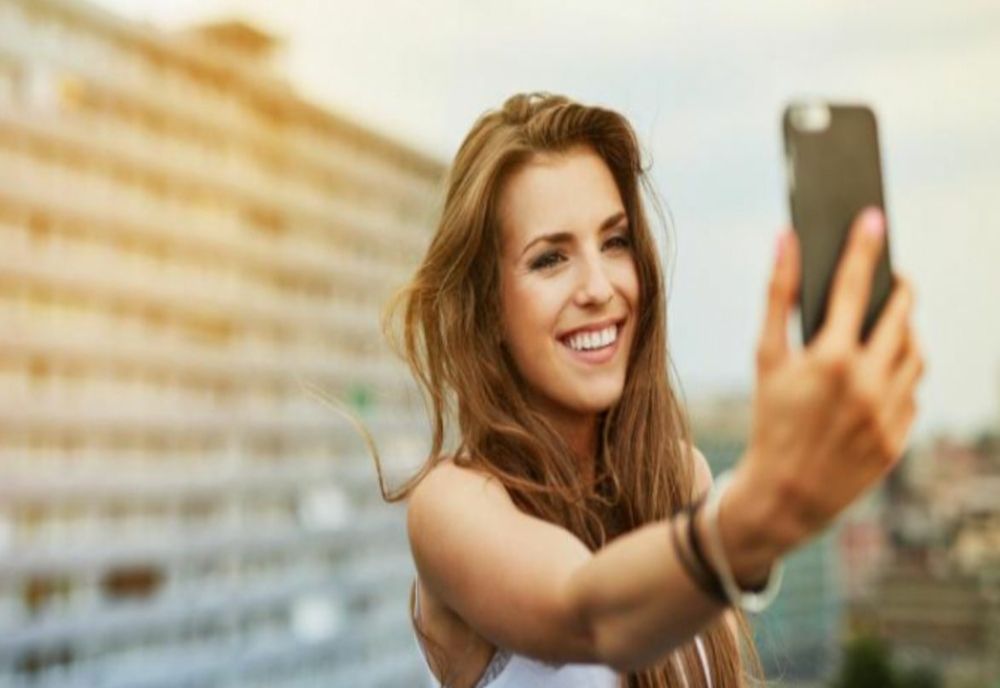 De ce astăzi nu trebuie să-ți faci "selfie" sub nicio formă