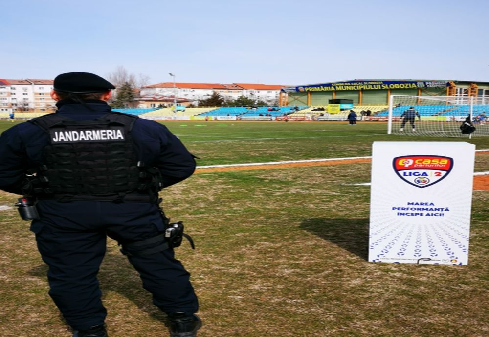 Misiuni de asigurare a ordinii publice, executate de jandarmi în weekend