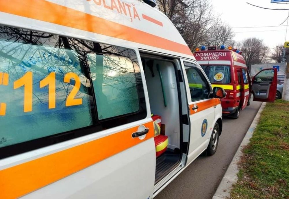 Accident între o mașină și o motocicletă în Gura Ialomiței 