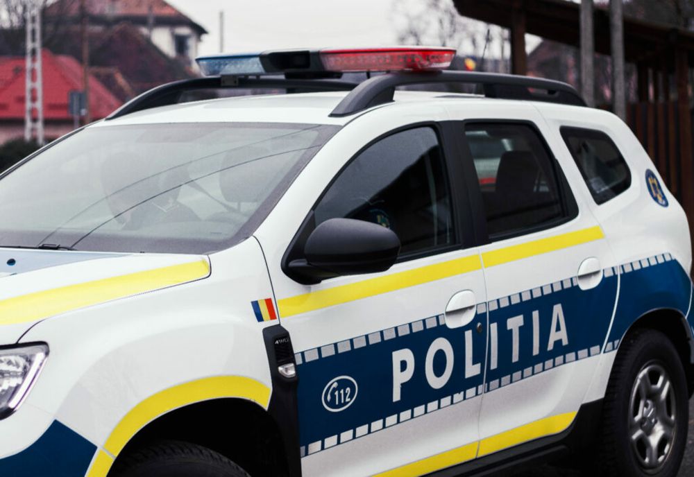 Vânzător ambulant prins de polițiști cu fake-uri în mașină