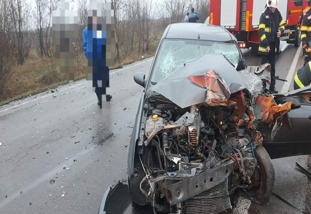 FOTO Accident teribil în Ialomița. Un mort și doi răniți