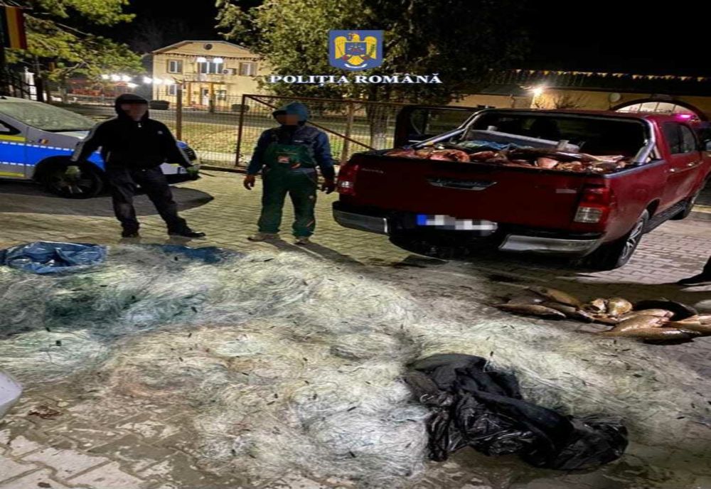 Braconieri prinși în flagrant cu peste 800 de kilograme de pește