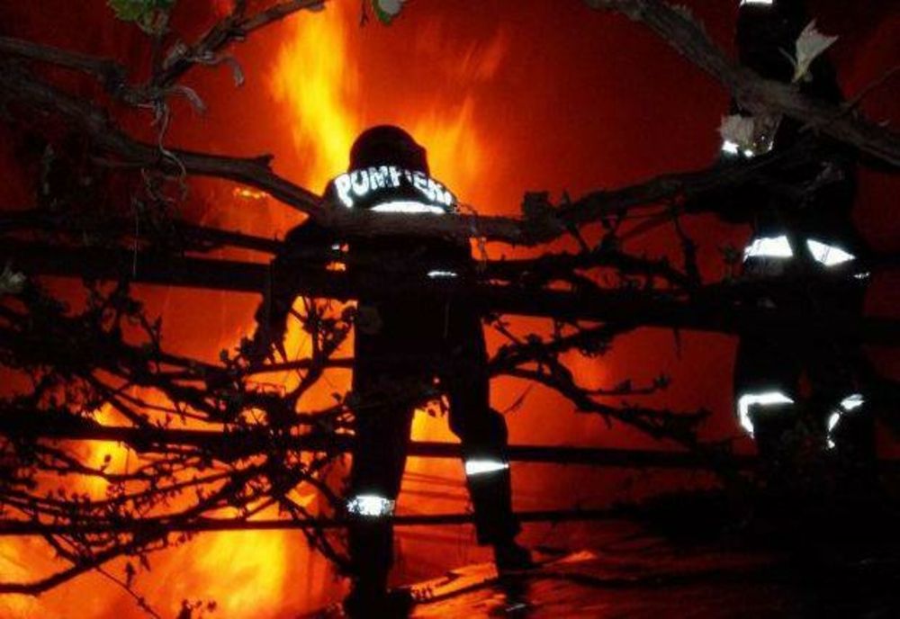  87 de intervenții ale pompierilor  în minivacanța de Ziua Unirii Principatelor Române