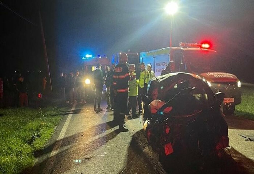 Accident mortal pe DN1D. Un tânăr de 23 de ani şi-a pierdut viaţa după ce a intrat cu maşina într-un copac