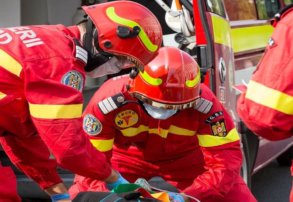 Accident pe Autostrada A2. Două persoane rănite