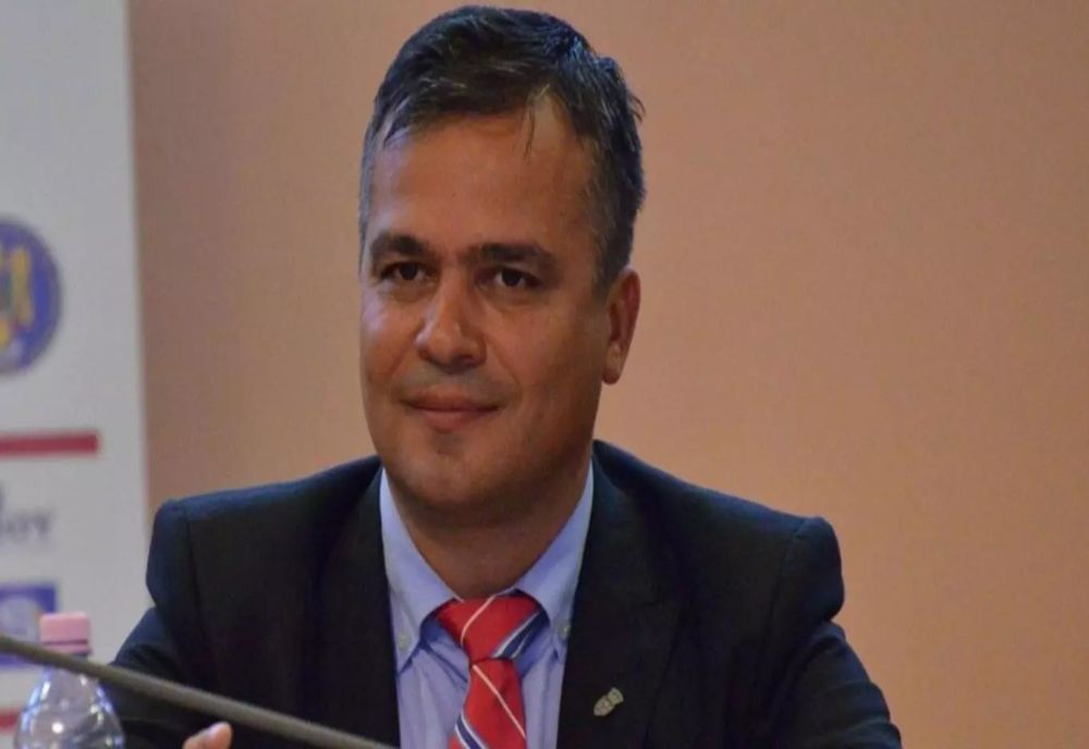 DOUĂ STADIOANE ȘI UN PATINOAR, AȘTEPTATE DE OAMENI, PRIMESC FINANȚARE. ANUNȚUL VINE DE LA MINISTRUL ADRIAN VEȘTEA, PNL