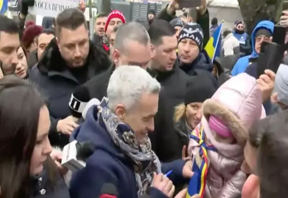 Călin Georgescu se prezintă din nou la secția de poliție din Buftea pentru controlul judiciar 