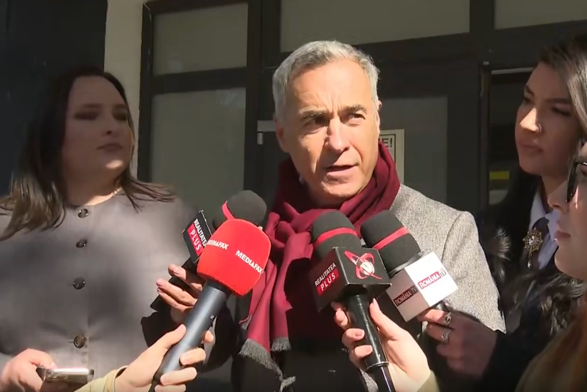 Călin Georgescu, după ieșirea de la instanță: „Justiția ține de conștiință. Întoarceți-vă la Dumnezeu”