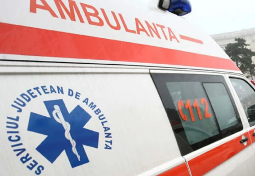 Bătrână intoxicată cu fum în propria casă
