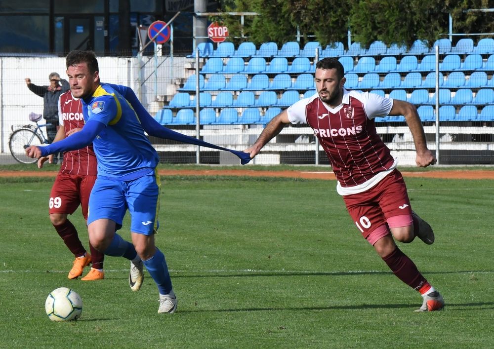 Unirea Slobozia a câștigat meciul cu Viitorul Ianca și rămâne pe primul loc în serie