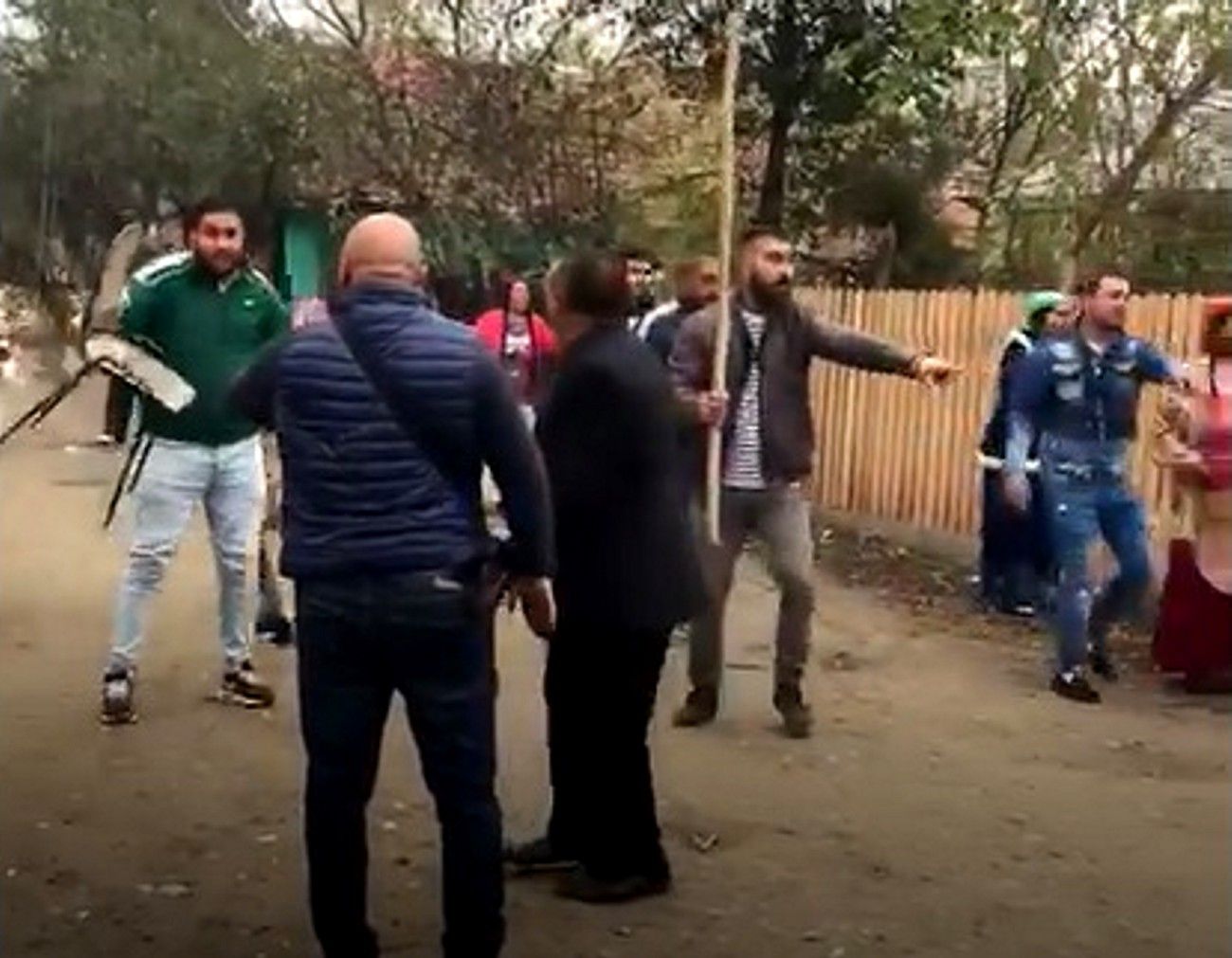 scandal-fetesti-romi