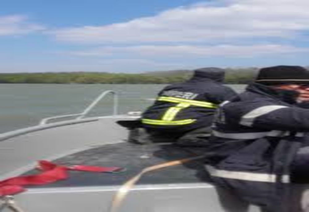 Marinarul dispărut în apele Dunării, căutat cu sprijinul ISU Ialomița