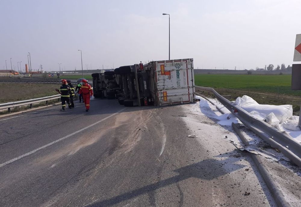 FOTO| Circulație blocată în Nodul Rutier Fetești al Autostrăzii A2 din cauza unui accident!