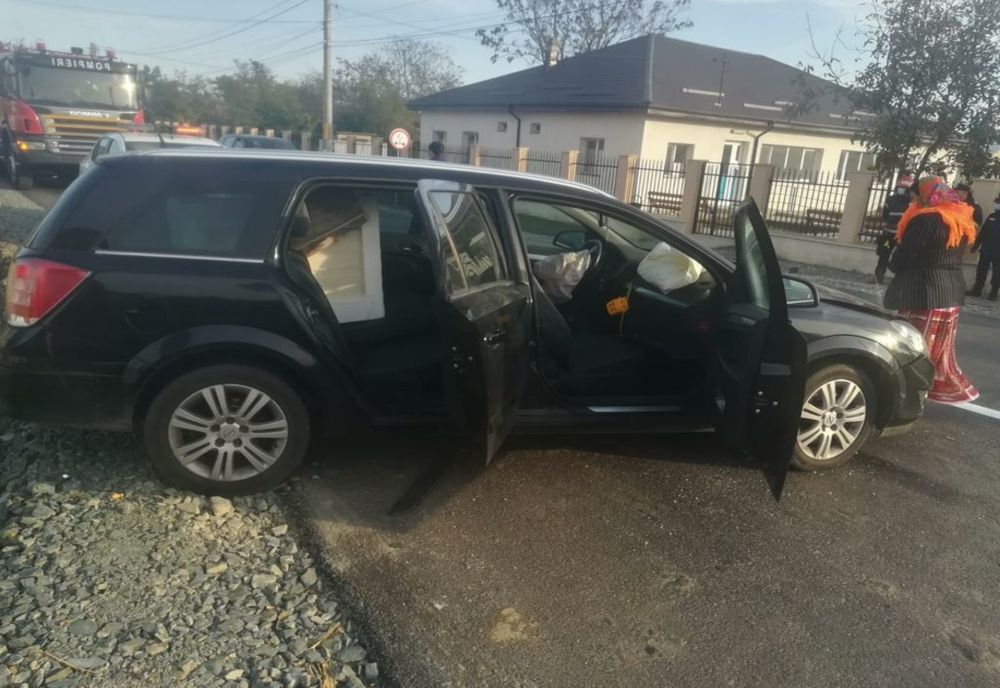 FOTO| La un pas de tragedie. Accident în Ialomița