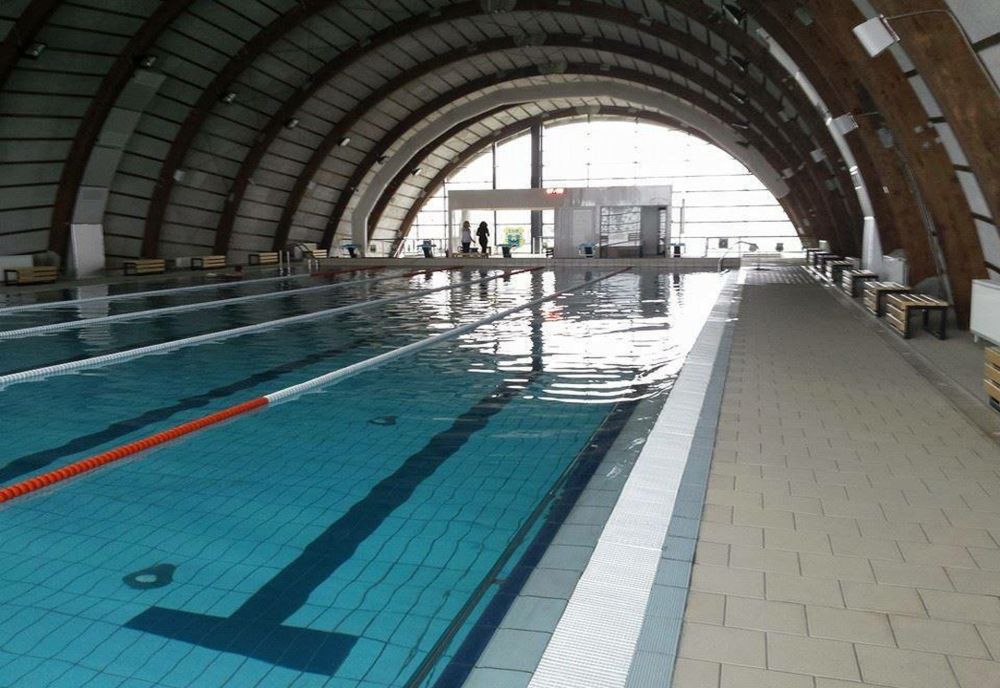 Se redeschide bazinul de înot la Slobozia
