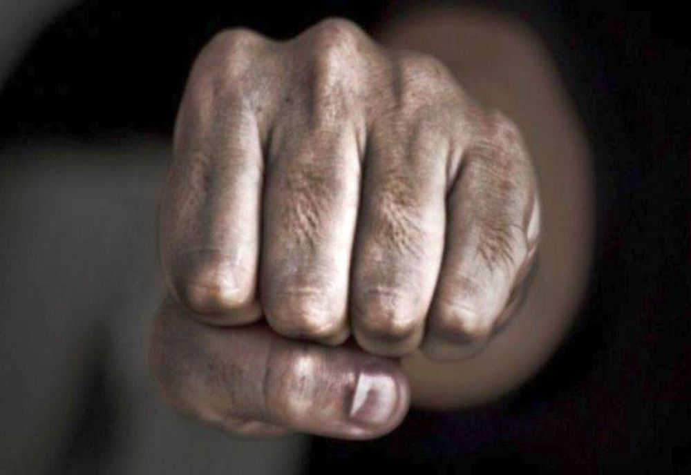 Bătăuș liniștit în arest