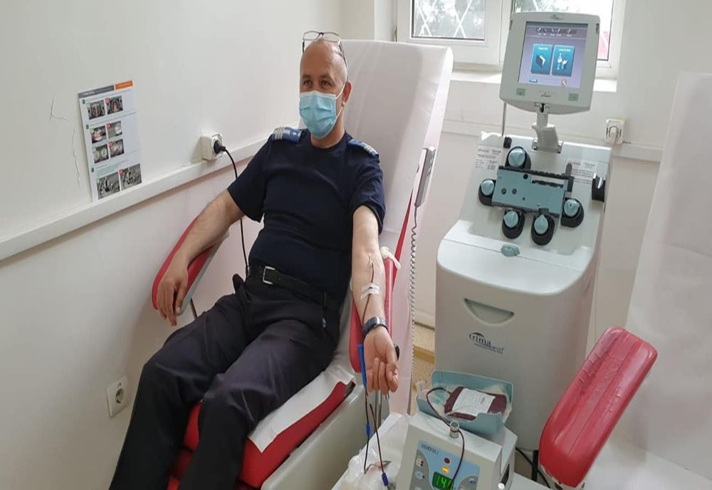 F0TO| Jandarmii ialomițeni donează sânge